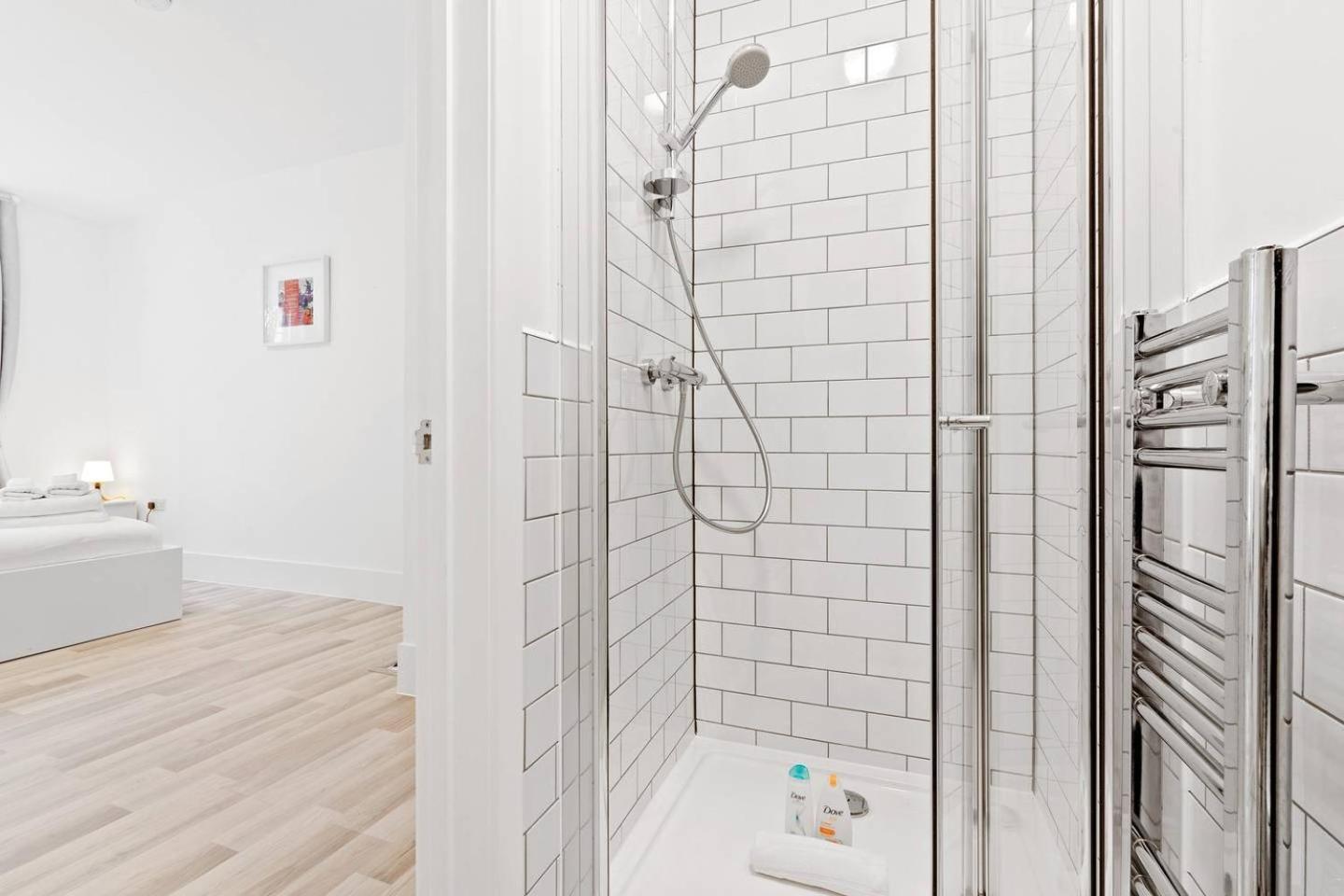Airy Spacious 1 Bedroom Aprtment With Garden In Brixton London Luaran gambar